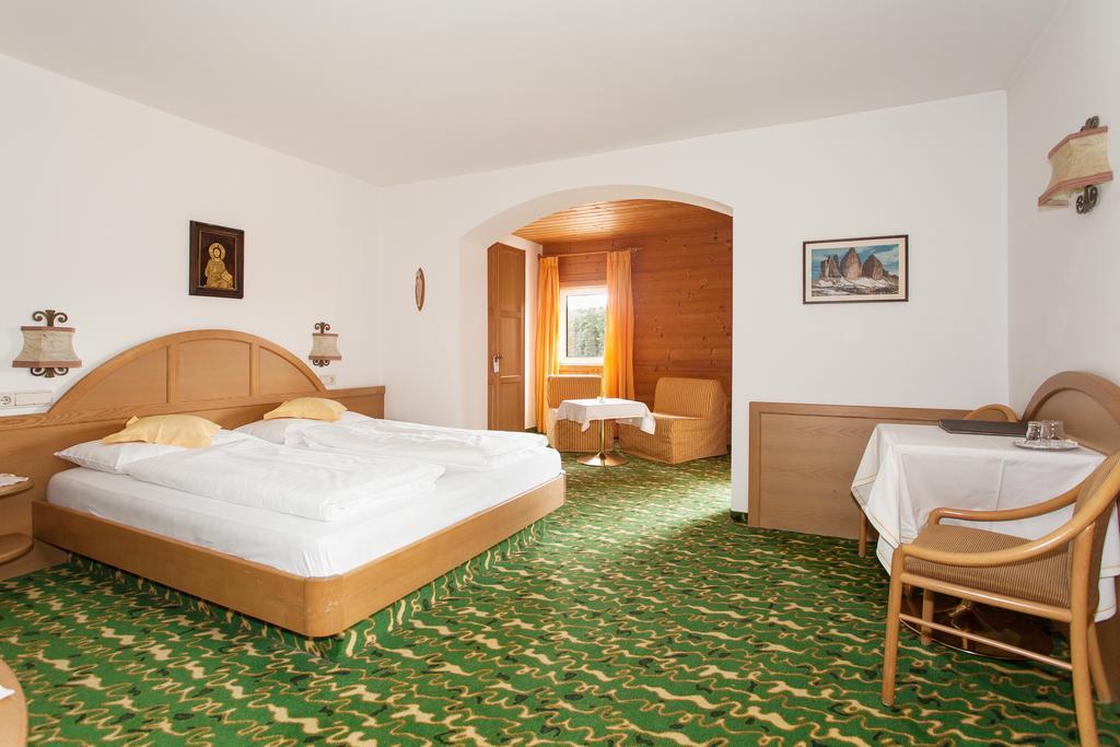 Hotel Lichtenstern Soprabolzano Quarto foto